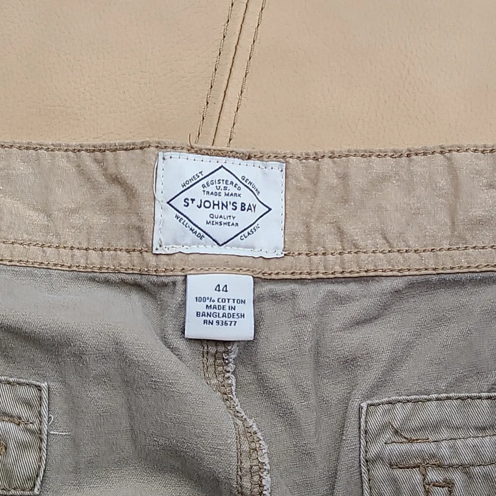 Mens cargo shorts - Picture 3 of 3